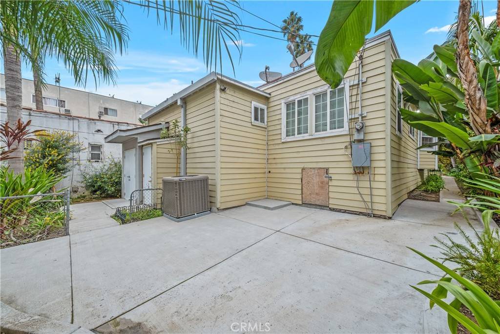 Los Angeles, CA 90028,5824 Harold WAY