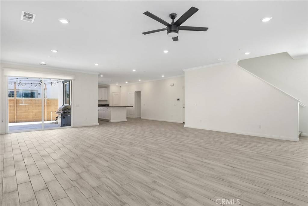 Ontario, CA 91762,3235 E Yellowstone DR