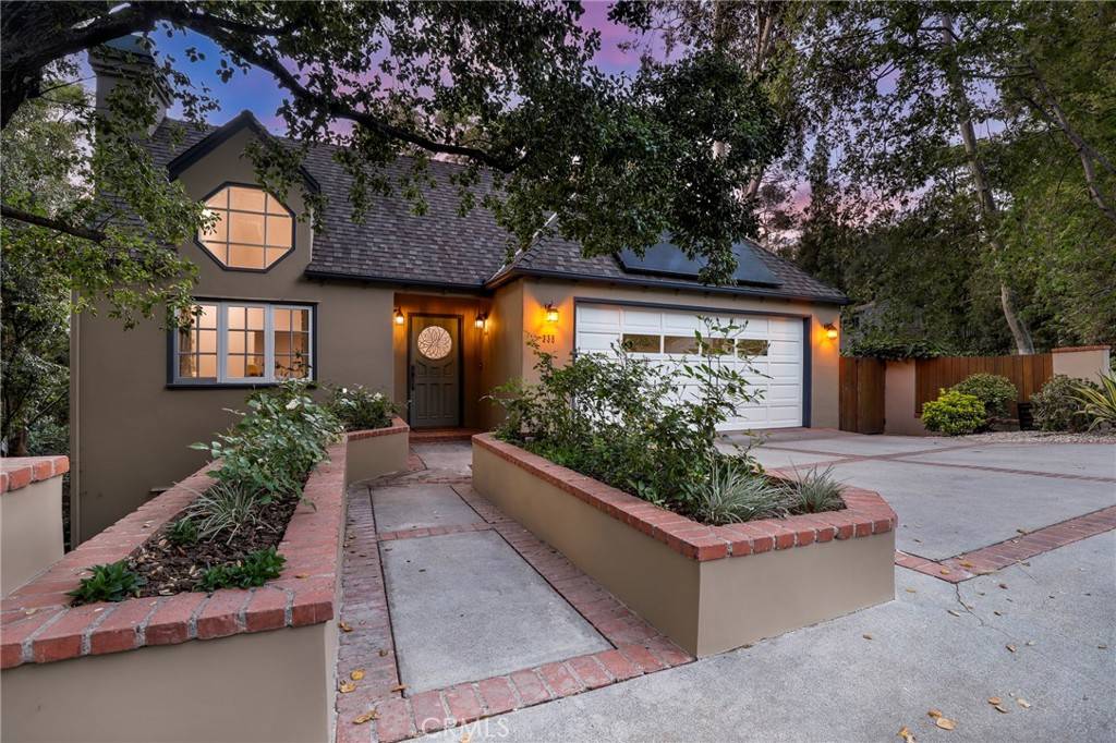 Pasadena, CA 91105,335 Sycamore Glen