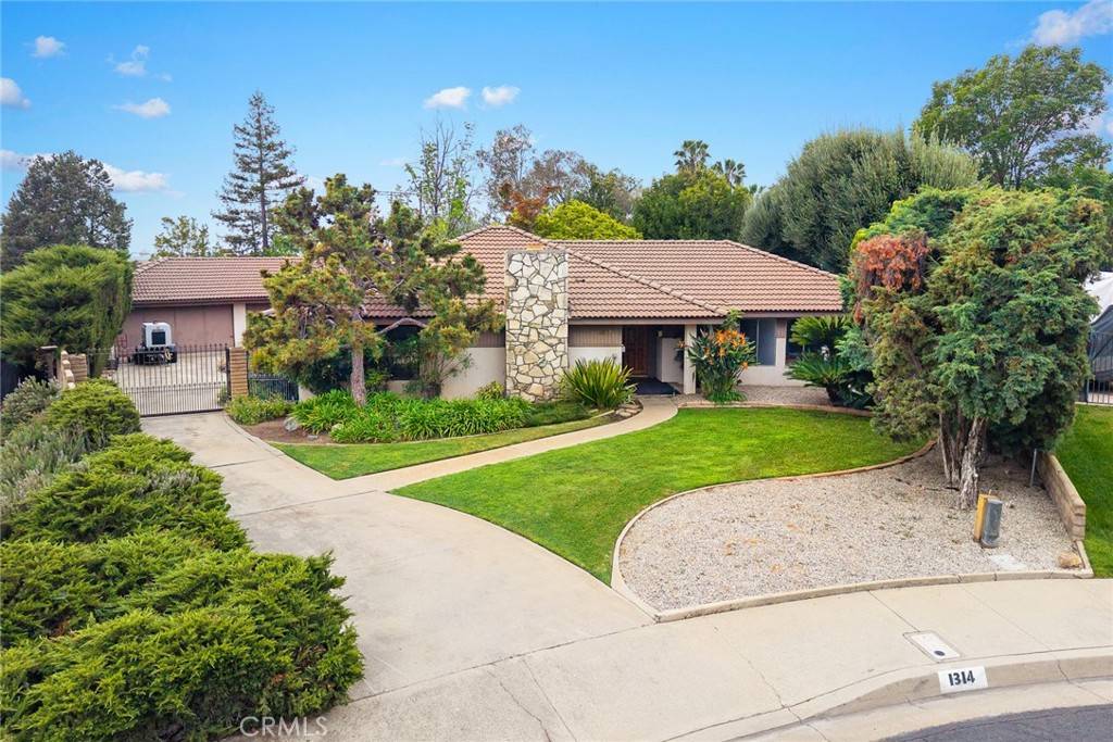 1314 Pebble Springs LN, Glendora, CA 91741