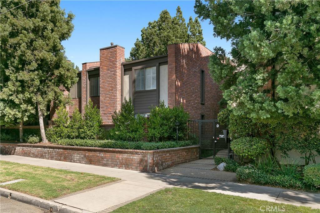 700 S Lake AVE #305, Pasadena, CA 91106