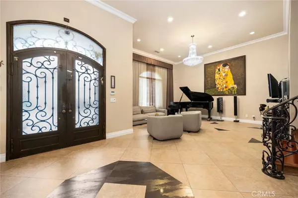 Sunland, CA 91040,10610 Oak Tree WAY