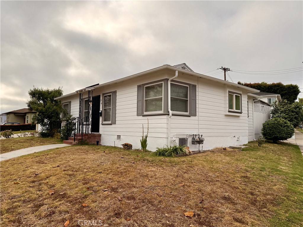 Inglewood, CA 90302,301 W Hillsdale ST