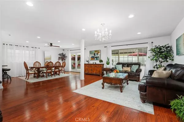 Pasadena, CA 91104,2415 Casa Grande ST