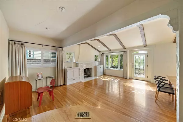 Altadena, CA 91001,1911 Pepper Dr