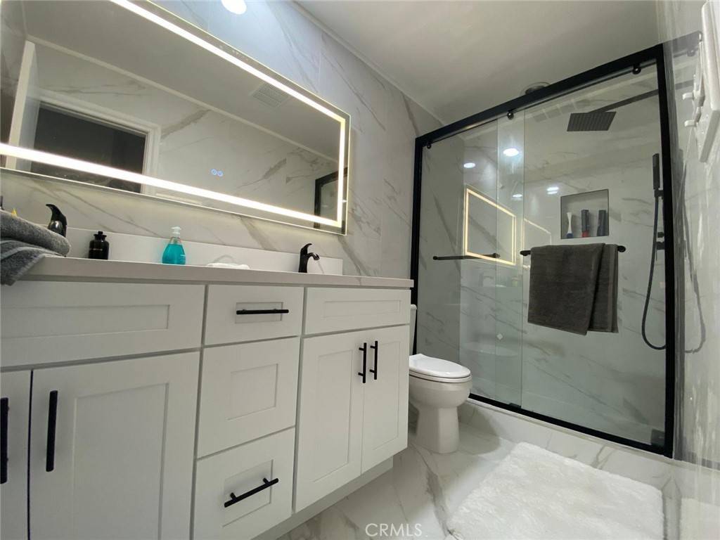 West Hollywood, CA 90069,8400 De Longpre AVE #311
