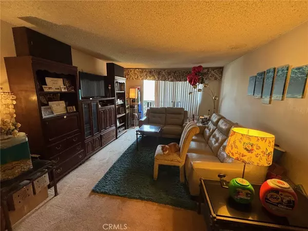 Inglewood, CA 90301,550 W Regent ST #338