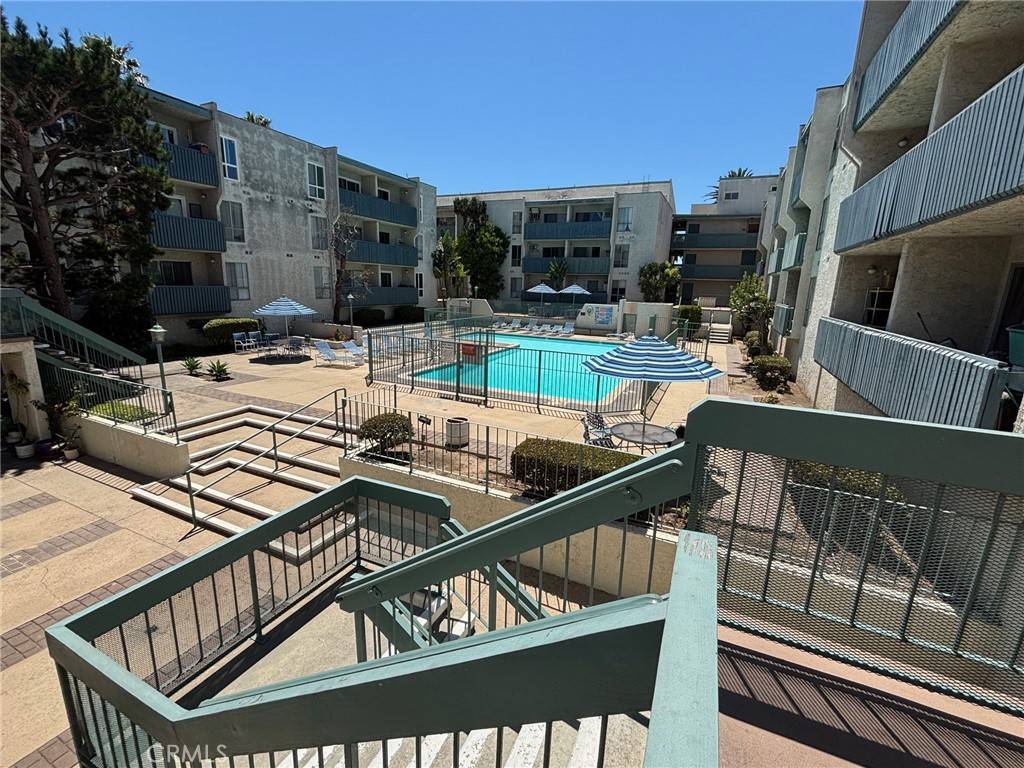 Inglewood, CA 90301,550 W Regent ST #338