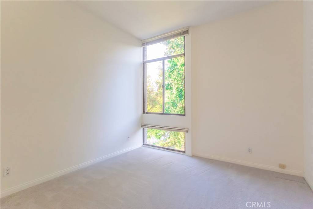 Pasadena, CA 91106,484 E California BLVD #21