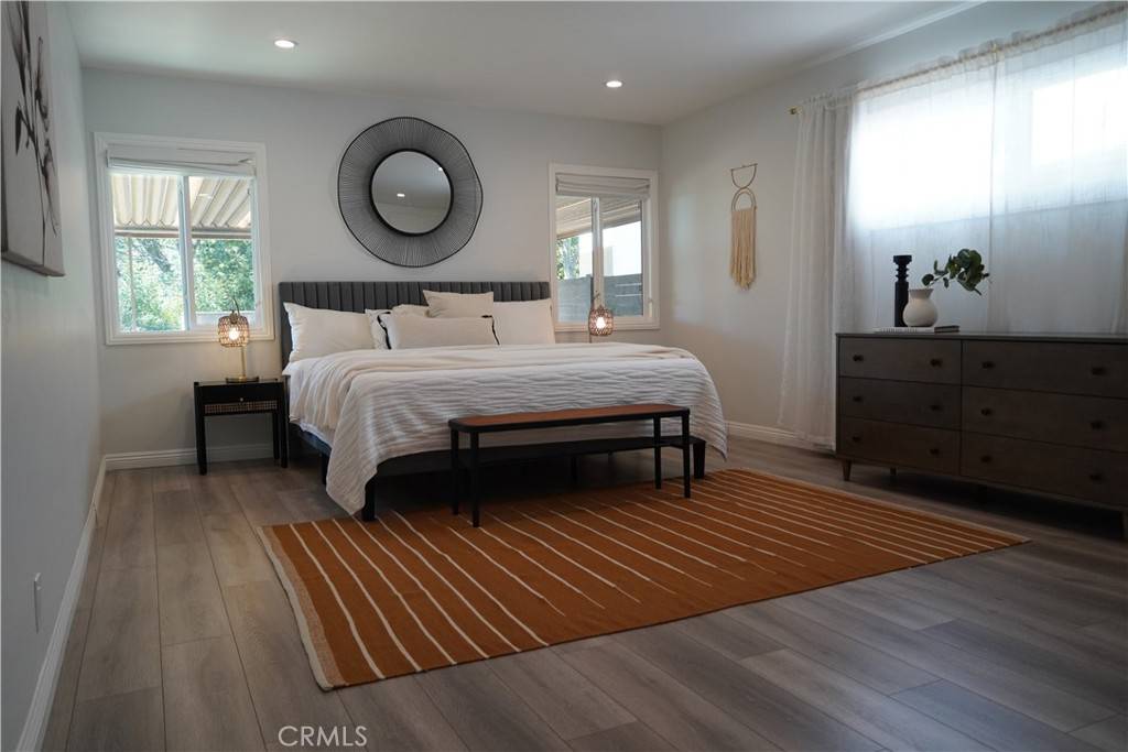 Los Angeles, CA 90041,1142 Arbor Dell RD