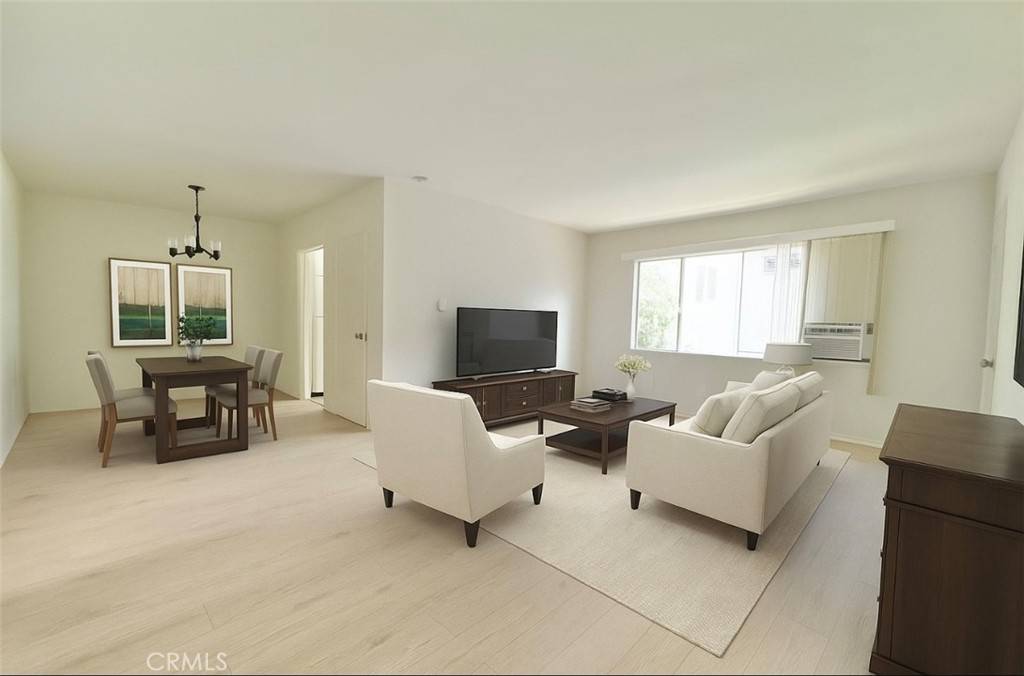 208 S Mariposa #6, Los Angeles, CA 90004