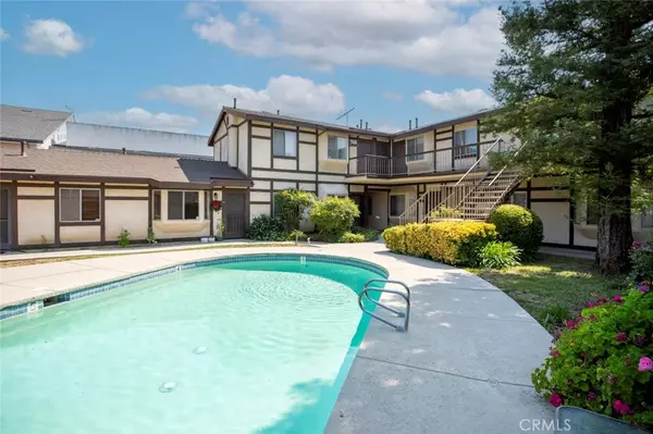 7125 Shoup AVE #206, West Hills, CA 91307