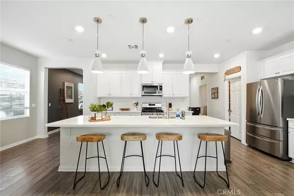 Lake Elsinore, CA 92532,41018 Chambord DR
