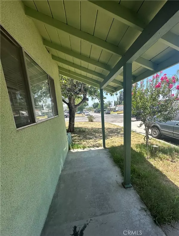 San Bernardino, CA 92404,5778 Elmwood RD