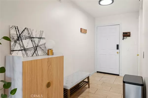 Long Beach, CA 90804,1207 Obispo AVE #107