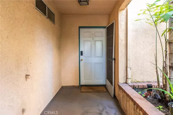 Long Beach, CA 90804,1207 Obispo AVE #107