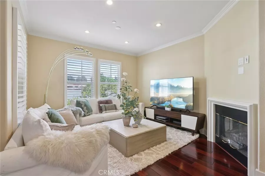 453 N Altadena DR #5, Pasadena, CA 91107