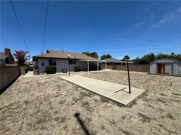 Fontana, CA 92335,17425 Upland AVE
