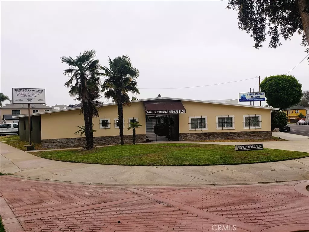 Inglewood, CA 90305,8473 S Van Ness AVE