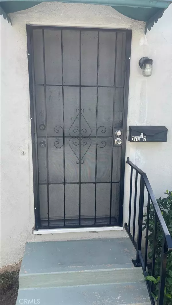 Pasadena, CA 91107,364 370 1/2 S Sierra Madre BLVD