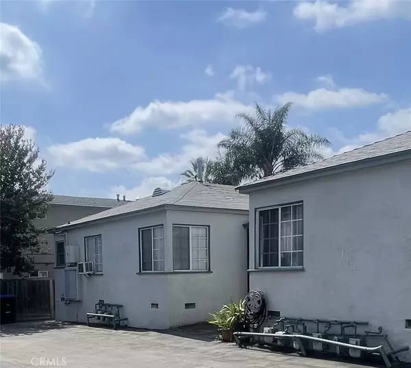 Pasadena, CA 91107,364 370 1/2 S Sierra Madre BLVD
