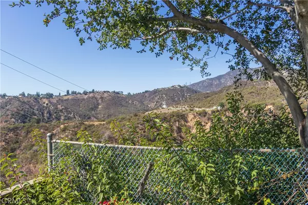 Altadena, CA 91001,4369 El Prieto RD