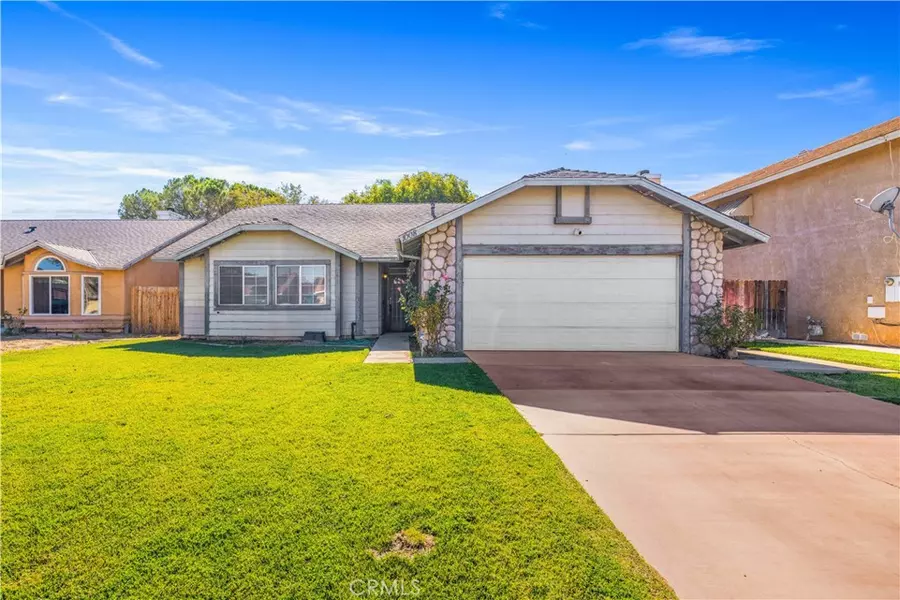 1008 E Avenue J7, Lancaster, CA 93535