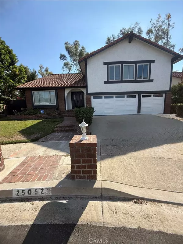 25052 Calle Arenal, Lake Forest, CA 92630