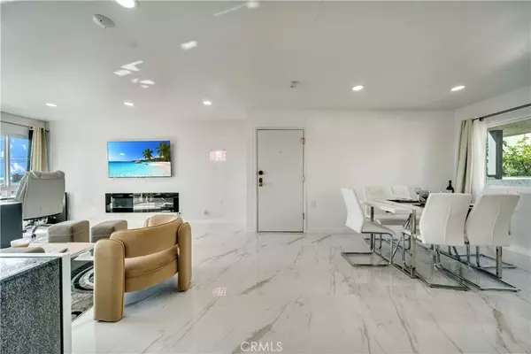 West Hollywood, CA 90069,8400 De Longpre AVE #311