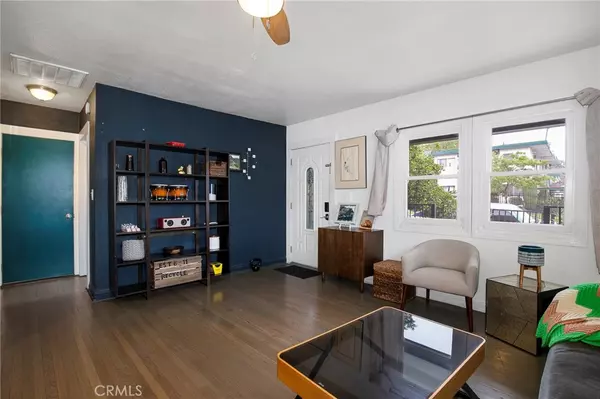 Los Angeles, CA 90042,5639 Ash ST