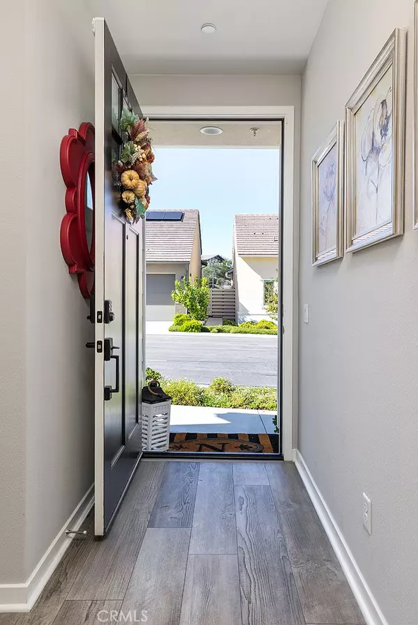 Canyon Country, CA 91387,25102 Citron LN