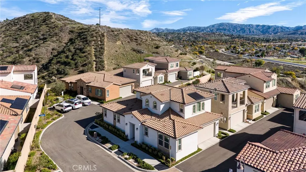 Saugus, CA 91350,20506 Galloway DR