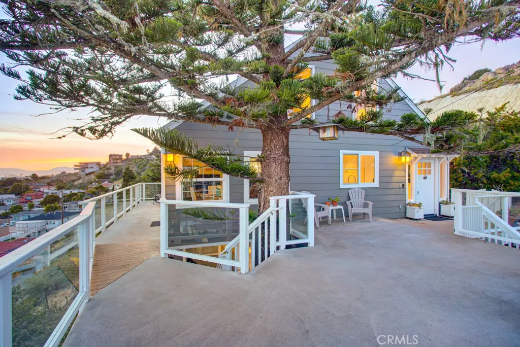 Pismo Beach, CA 93449,841 Bay ST