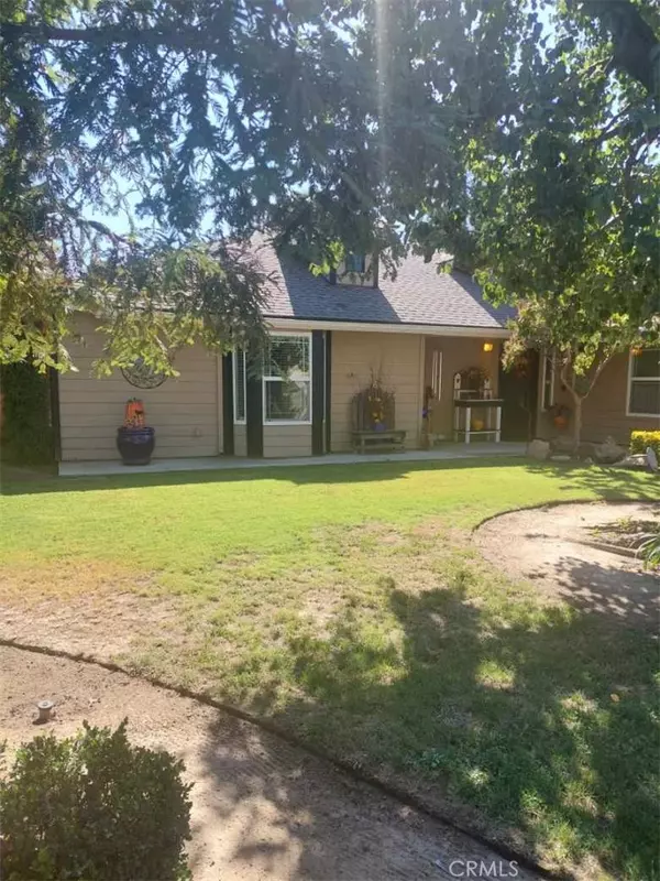 606 W Polson AVE, Clovis, CA 93612