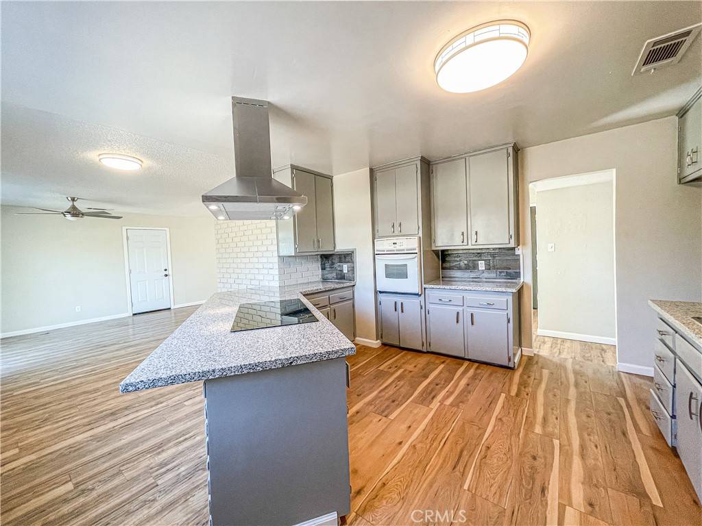 Hanford, CA 93230,11511 Echo LN