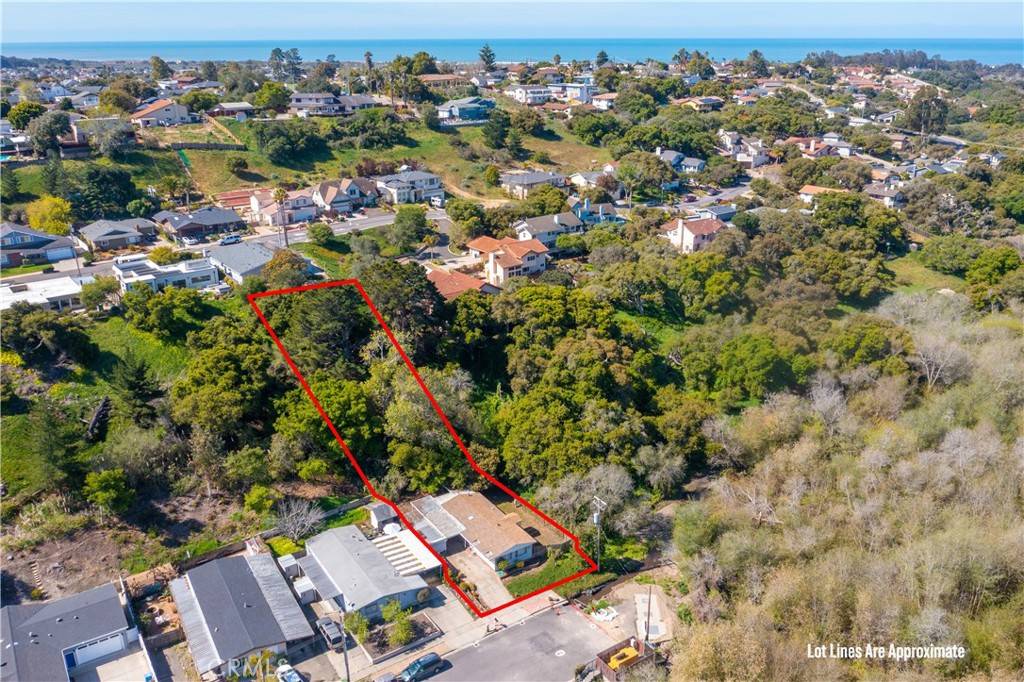 1104 Nacimiento AVE, Grover Beach, CA 93433