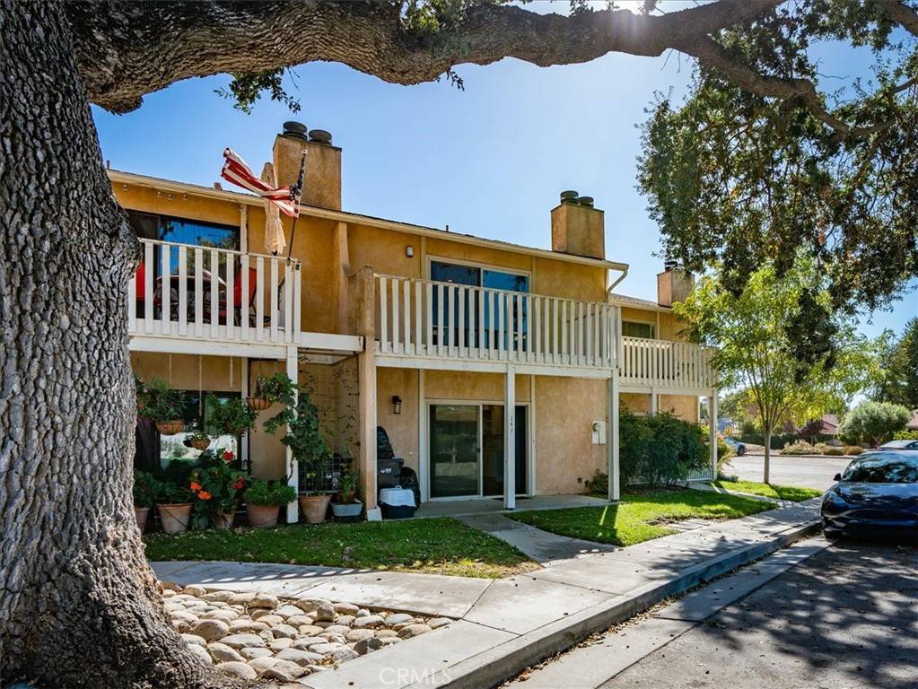 147 Flag WAY #2, Paso Robles, CA 93446