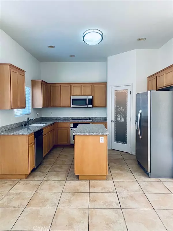 Nipomo, CA 93444,210 Dahlia ST