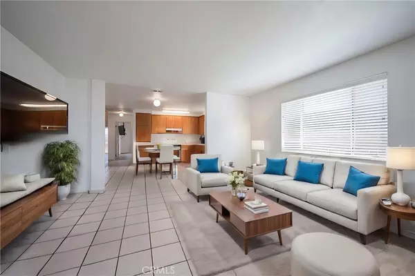 Nipomo, CA 93444,950 Jeanette LN