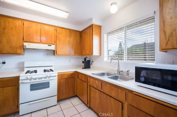 Nipomo, CA 93444,950 Jeanette LN