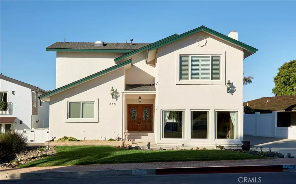 Grover Beach, CA 93433,835 Charles ST