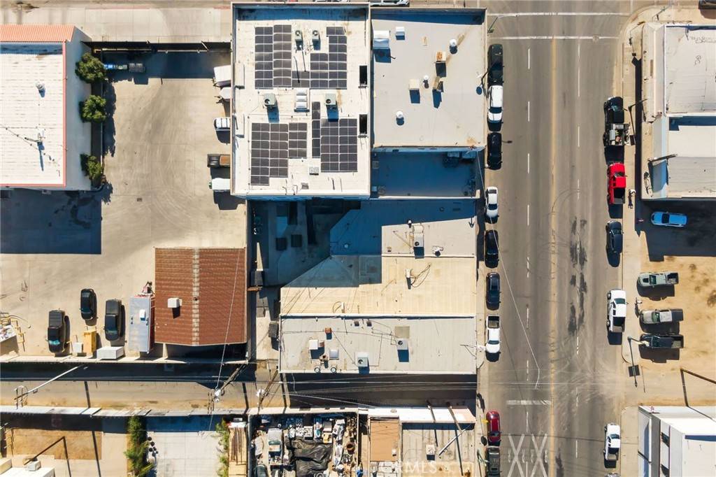 Bakersfield, CA 93305,805 Baker ST