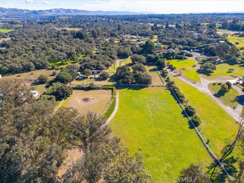 Arroyo Grande, CA 93420,425 W El Campo RD