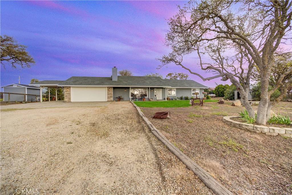 5757 Loma Verde Drive, Paso Robles, CA 93446