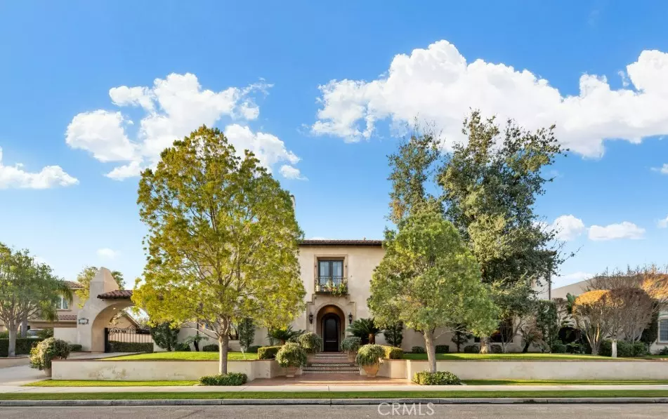 10209 Keswick DR, Bakersfield, CA 93311