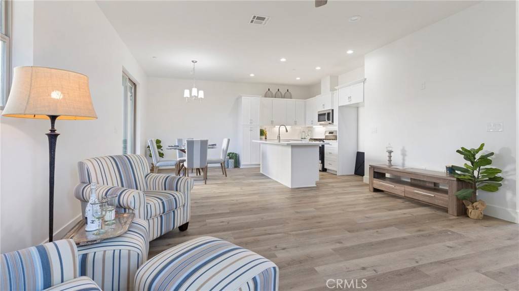 Arroyo Grande, CA 93420,366 S Halcyon RD