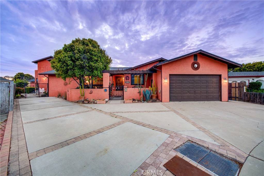 Arroyo Grande, CA 93420,689 Woodland DR