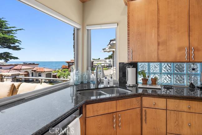 2062 Sherwood DR, Cambria, CA 93428