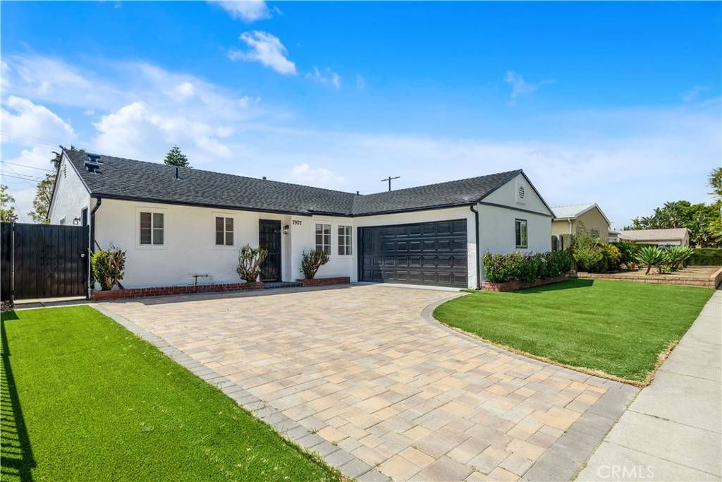 7927 Zelzah AVE, Reseda, CA 91335