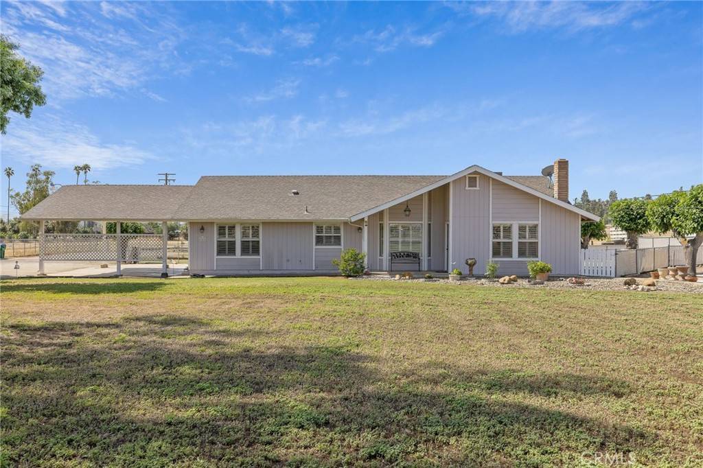 141 W Reid AVE, Porterville, CA 93257